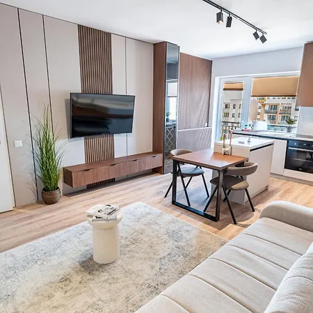 Modern With Mountain View & Balcony By Blvd Brasov