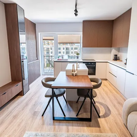 Apartment Modern With Mountain View & Balcony By Blvd